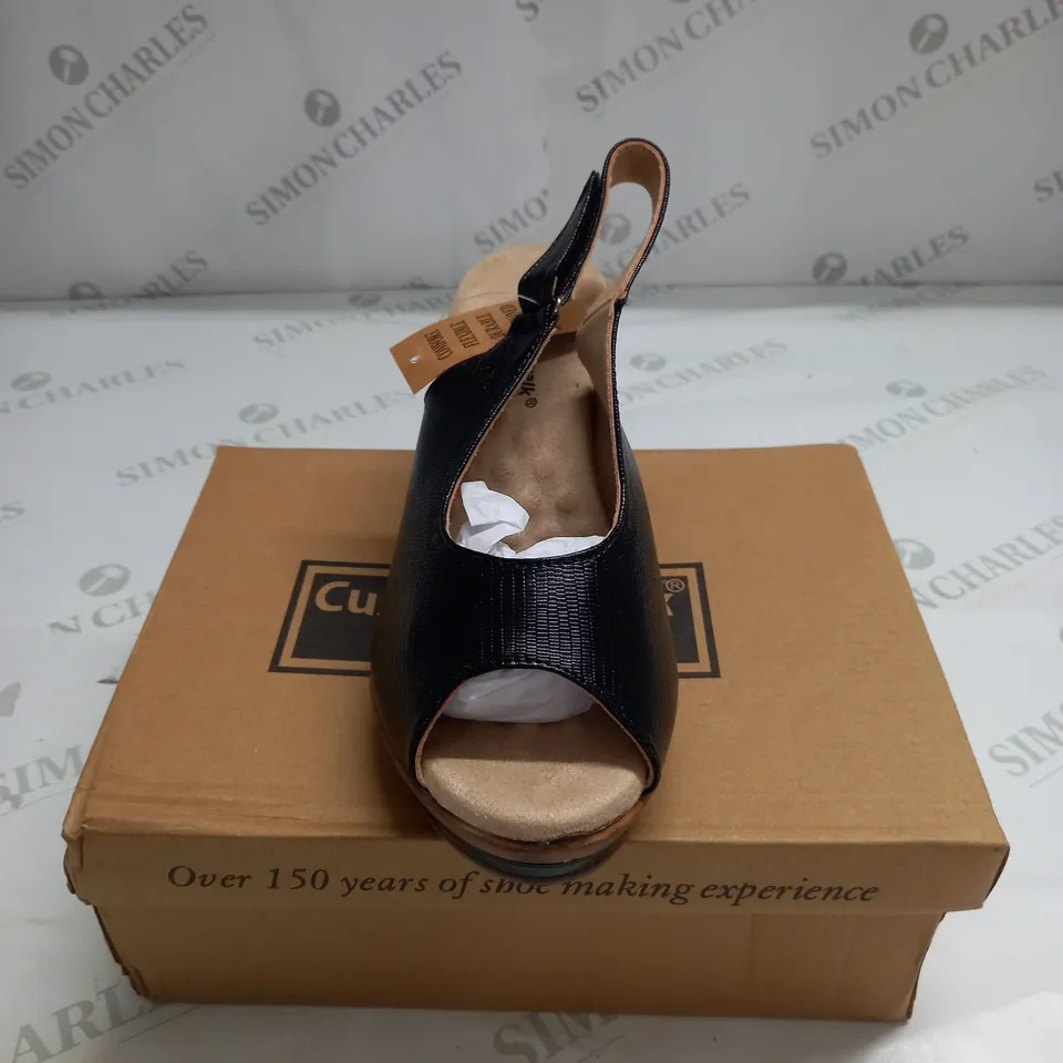 BOXED PAIR OF CUSHION WALK BLACK STRAPPY WEDGE HEELED SHOES - SIZE 5