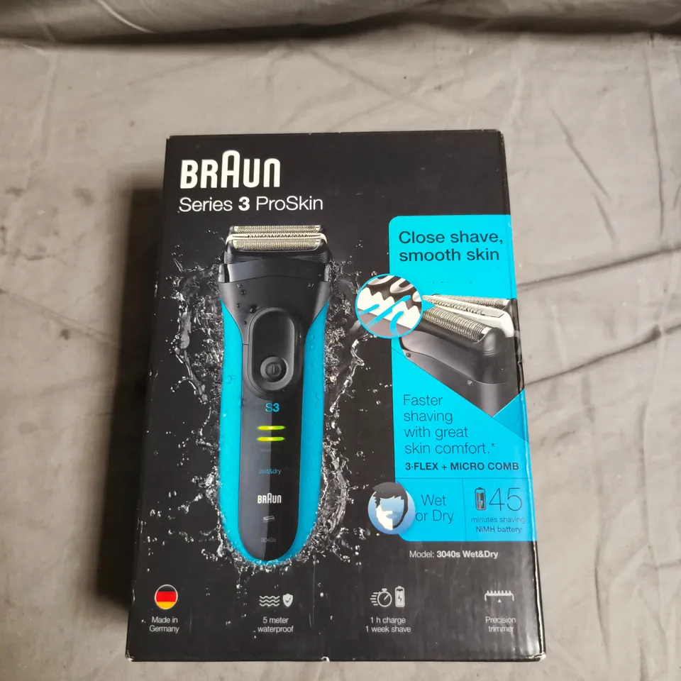 BRAUN SERIES 3 PROSKIN 3040S WET & DRY ELECTRIC SHAVER – BOXED