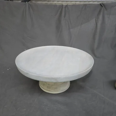 WOODEN CAKE STAND 