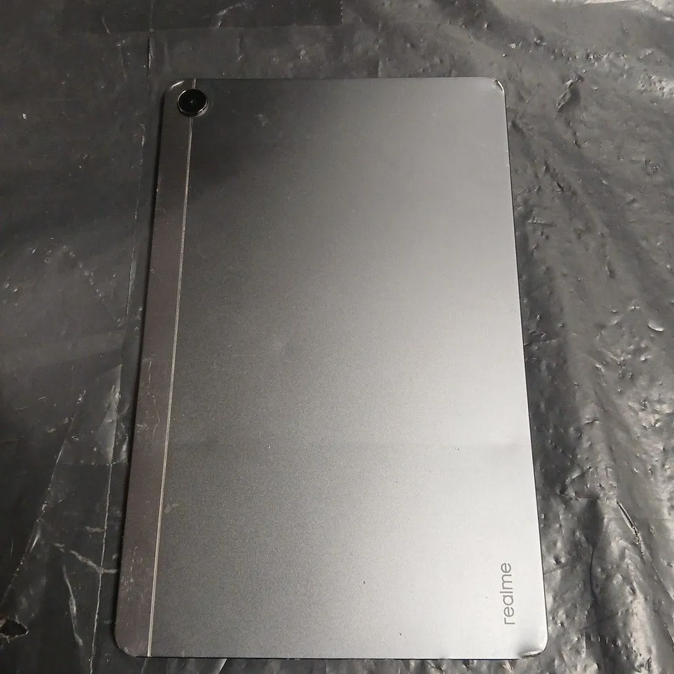 REALME TABLET – SILVER GREY BACK, CRACKED FRONT DISPLAY