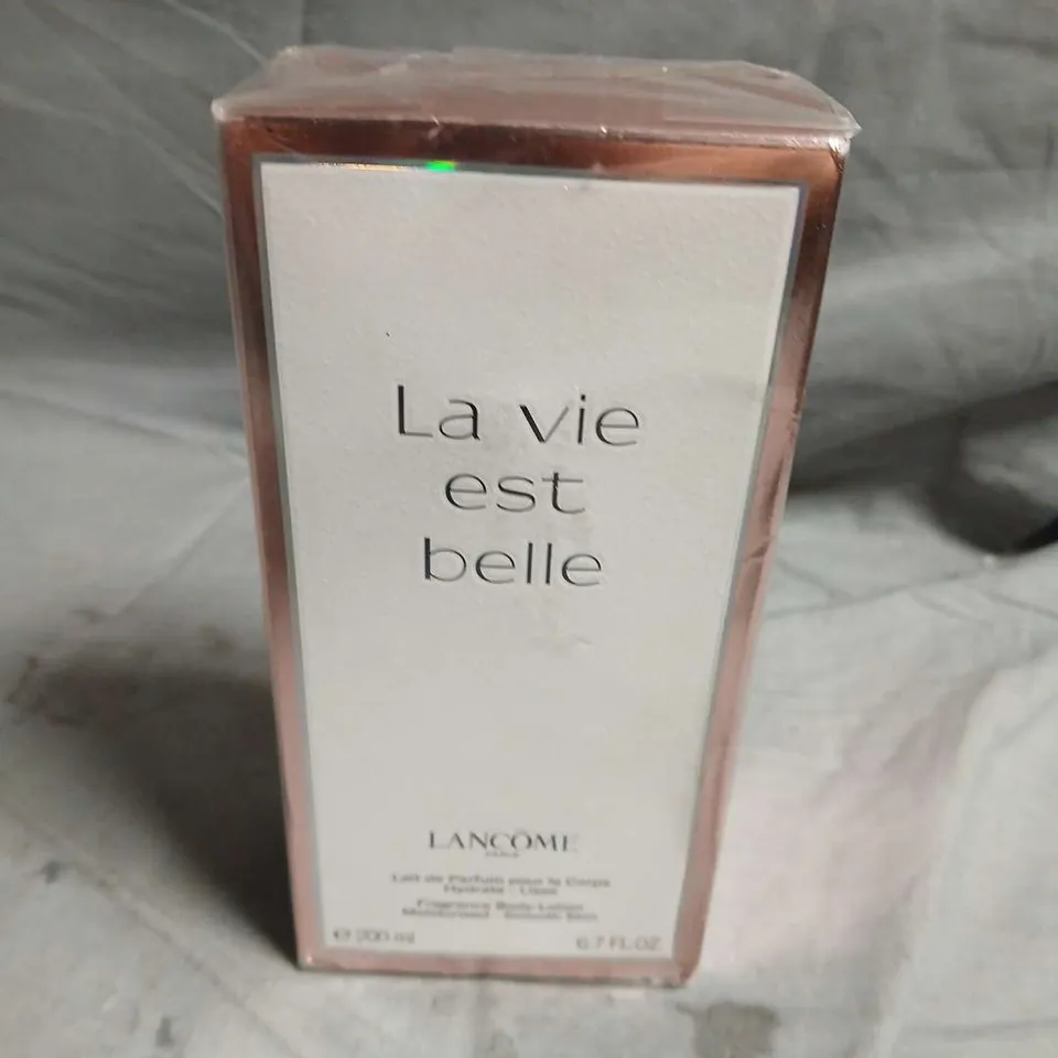 BOXED AND SEALED LANCÔME "LA VIE EST BELLE" NOURISHING FRAGRANCED BODY LOTION, 200ML