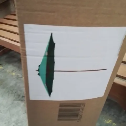 BOXED PARASOL GREEN