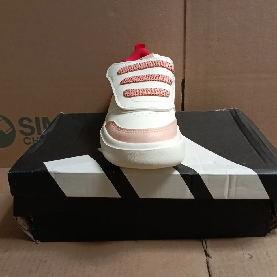 BOXED PAIR OF ADIDAS PARK ST AC C CNY TRAINERS IN WHITE/RED SIZE UK 1