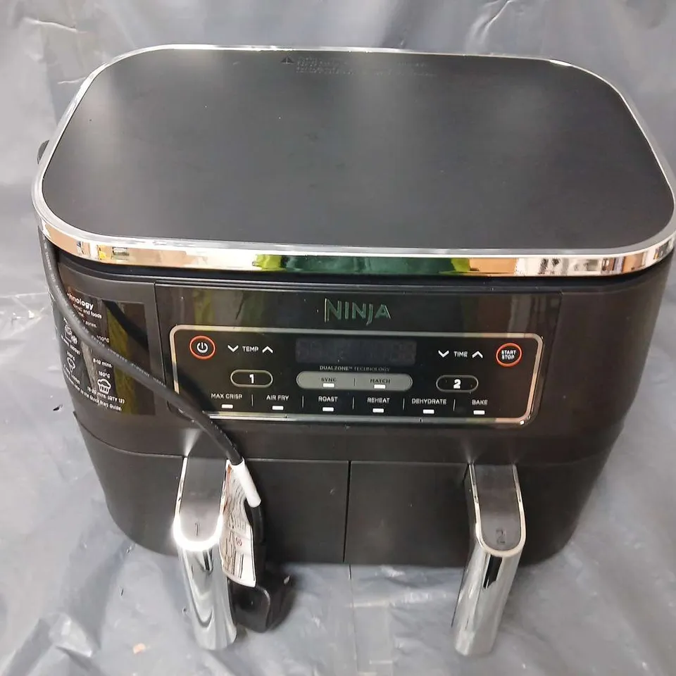 NINJA FOODI DUAL ZONE 7.6L AIR FRYER AF300UK