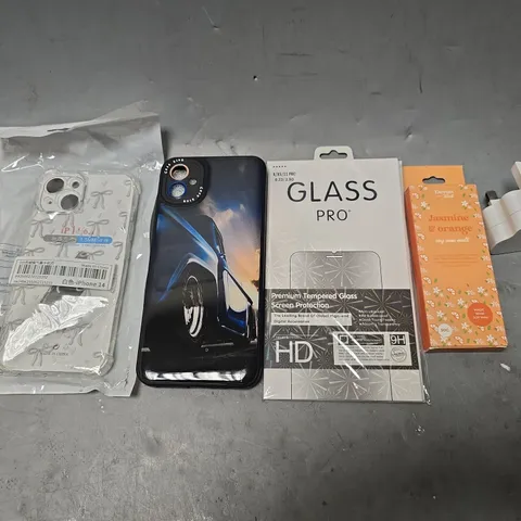 APPROXIMATELY 16 ASSORTED ITEMS TO INCLUDE - PHONE CASE , USB PLUG SOCKET , GLASS PRO TEMPERED GLASS ETC