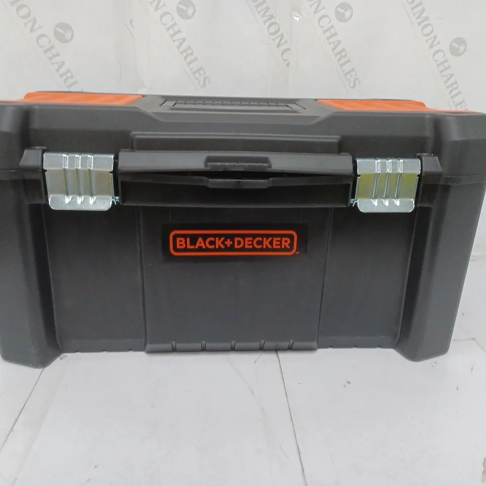 BLACK & DECKER 2 GEAR HAMMER DRILL
