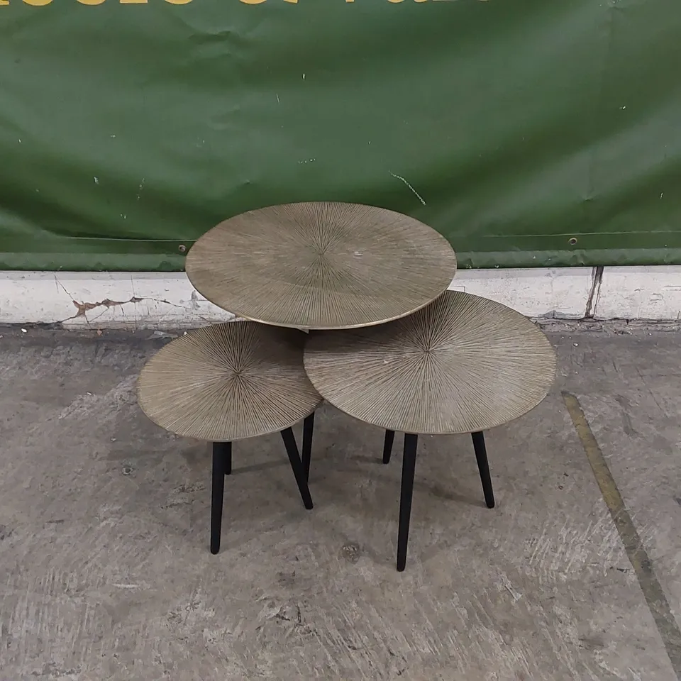 CIR VENETIAN NEST OF 3 TABLES (1 ITEM)