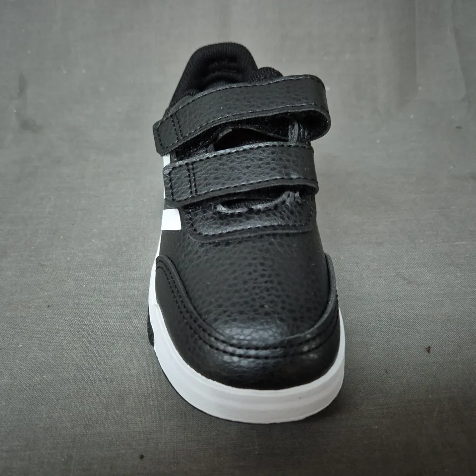 BOXED PAIR OF ADIDAS INFANT'S TENSAUR SPORT 2.0 SHOES IN BLACK/WHITE UK SIZE 7K