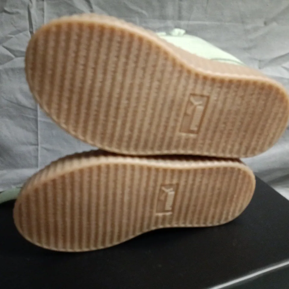 PUMA CREEPER PHATTY NUBUCK PS KIDS SHOES – GREEN FOG, GUM SOLE, UK 11