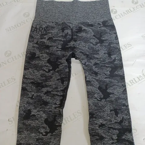 GYMSHARK GREY CAMO STRECH LEGGINGS - XS