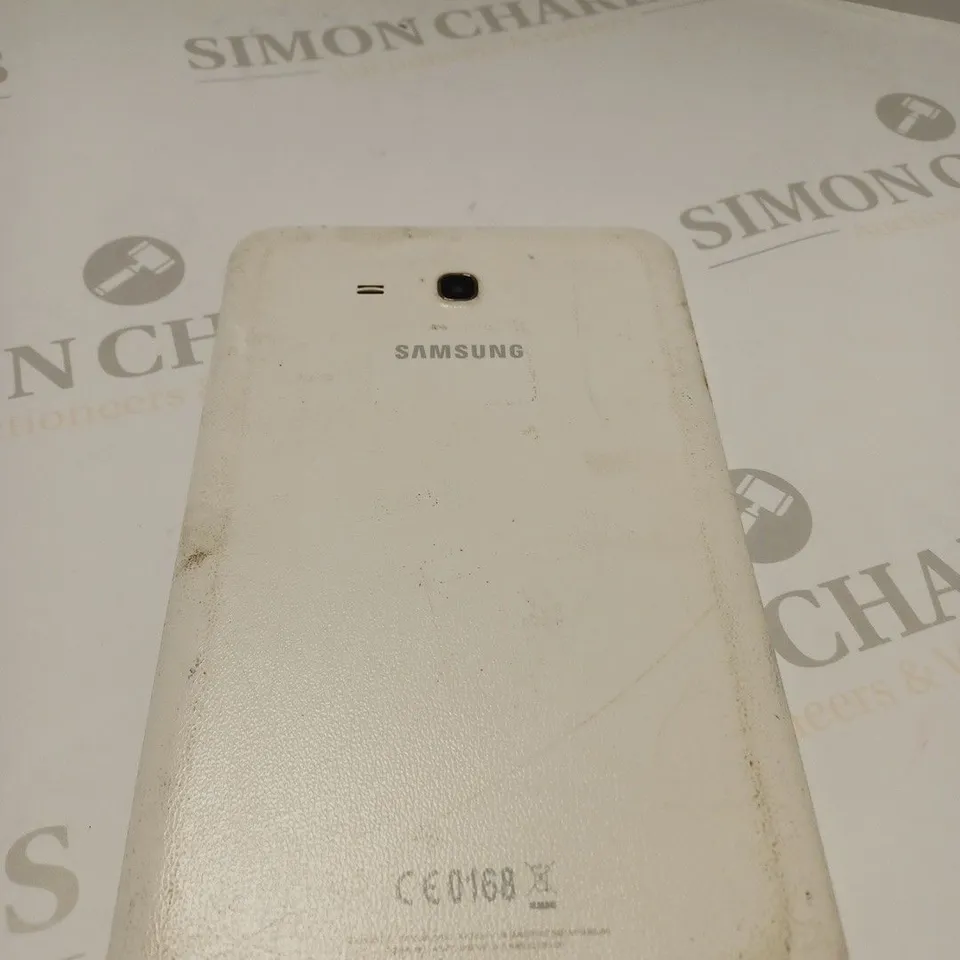 SAMSUNG MODEL SM-T113
