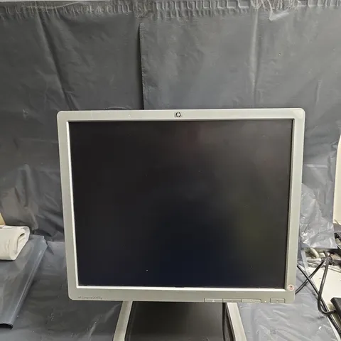 HP LA1951G 19-INCH LCD MONITOR