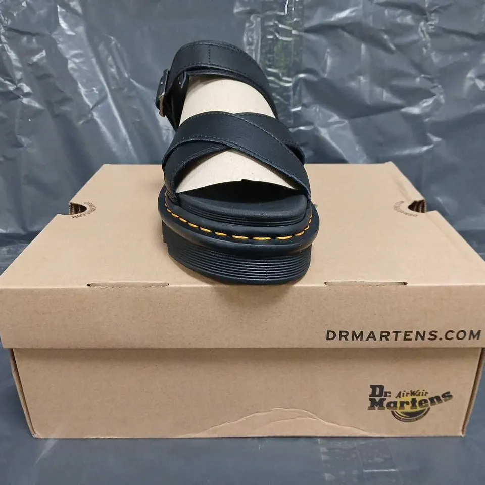 BOXED PAIR OF DR MARTENS VOSS II OPEN TOE SANDALS IN BLACK SIZE UK 8