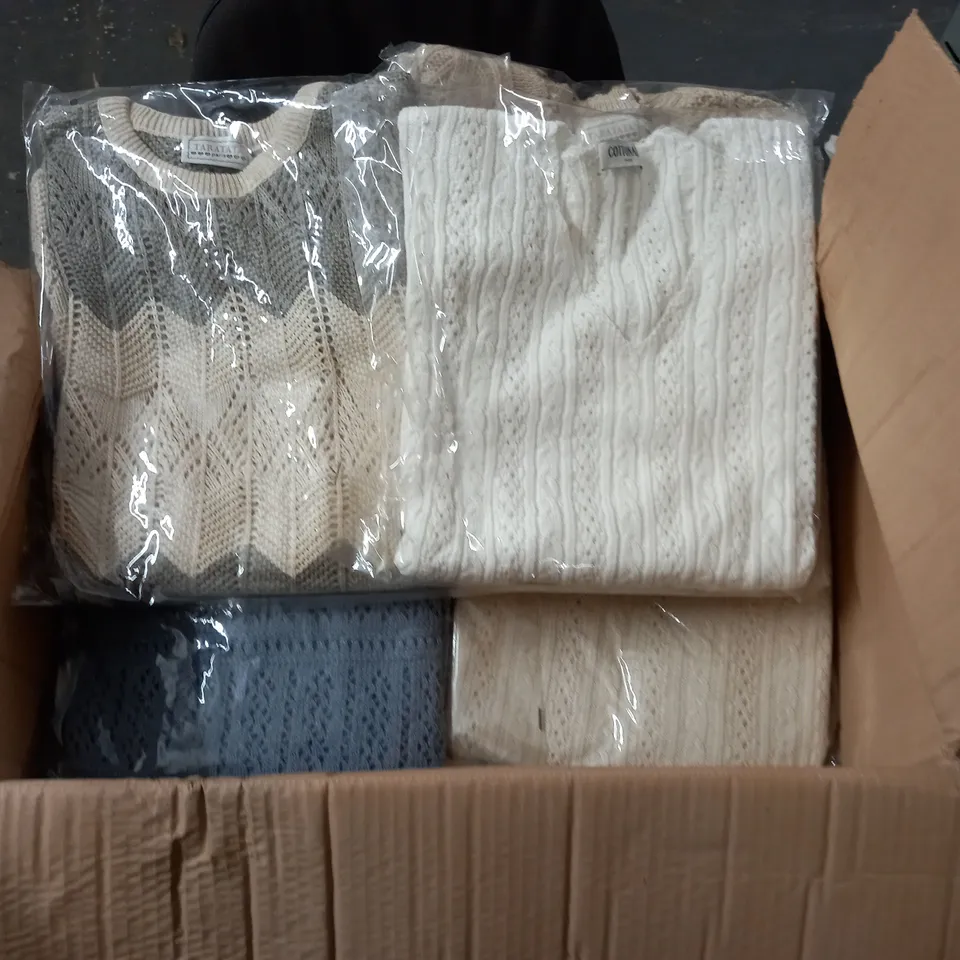 LOT OF 20 ASSORTED BAGGED BRAND NEW JUMPERS - VARIOUS SIZES