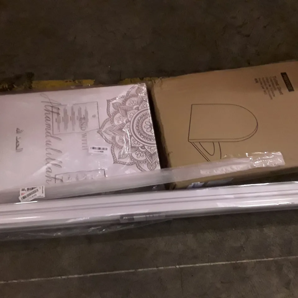 PALLET OF ASSORTED PRODUCTS INCLUDING ROLLER BLIND, ARABIC WALL ART, SHOWER SEAL, TOILET SEAT, FOLDING STEP STOOL