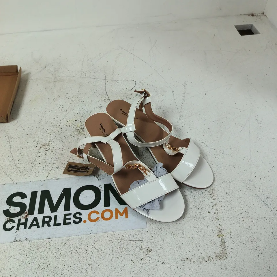 CUSHION-WALK WHITE PATENT SANDALS – UK 8 (EU 42, US 10, EEE WIDTH)