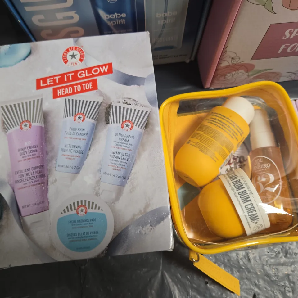 LOT OF 6 ASSORTED HEALTH AND BEAUTY ITEMS TO INCLUDE SOL JANEIRO AND FIRST AID BEAUTY