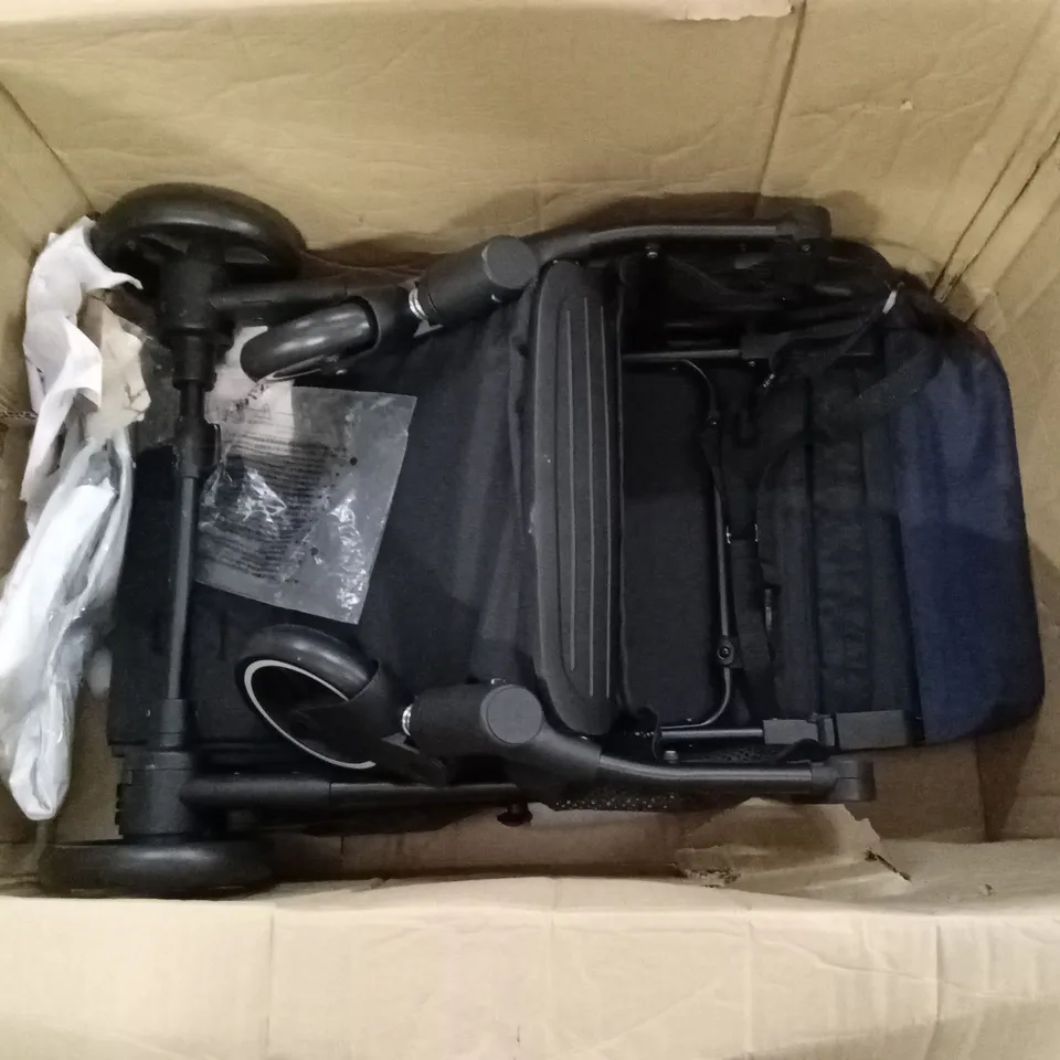 BOXED HAUCK TRAVEL 'N' CARE STROLLER - DARK NAVY BLUE