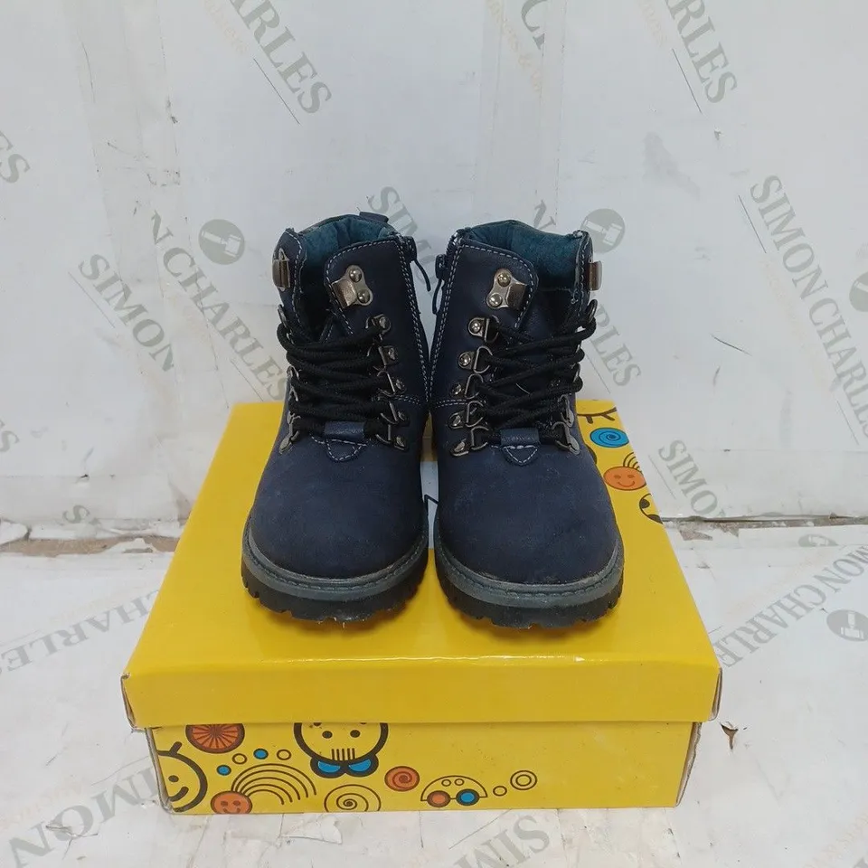 LOT OF 12 PAIRS OF KENKA CHILDREN'S BOOTS