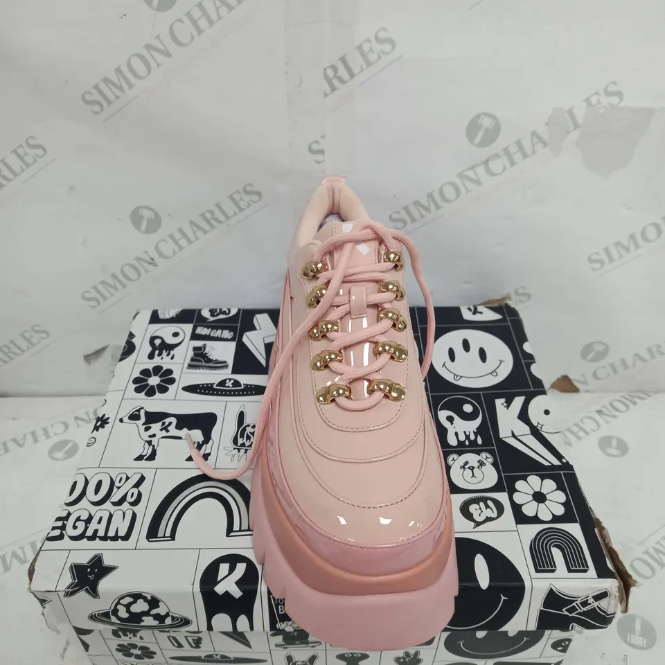 BOXED PAIR OF KOI FOOTWEAR CAKE SHOW BALLERINA PLATFORM SHOES IN PINK - SIZE 4