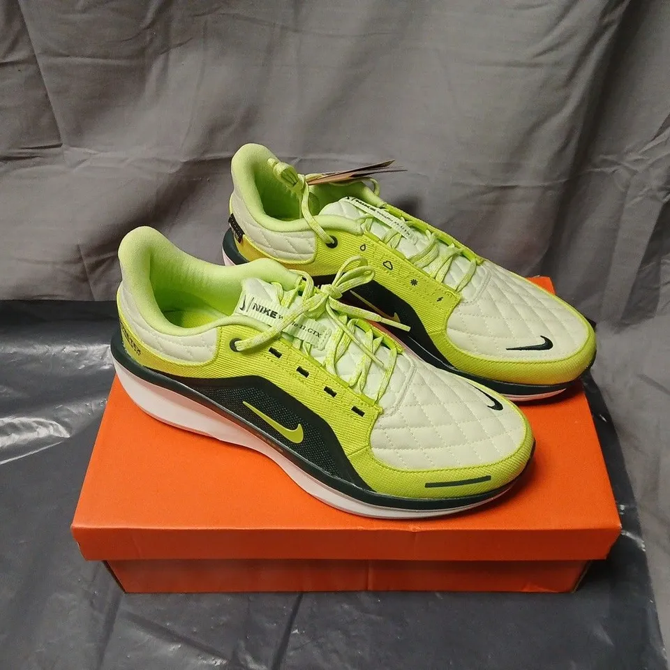 NIKE RUNNING SHOES – NEON YELLOW/WHITE WITH BLACK TRIM (ADULT) UK SIZE 9.5