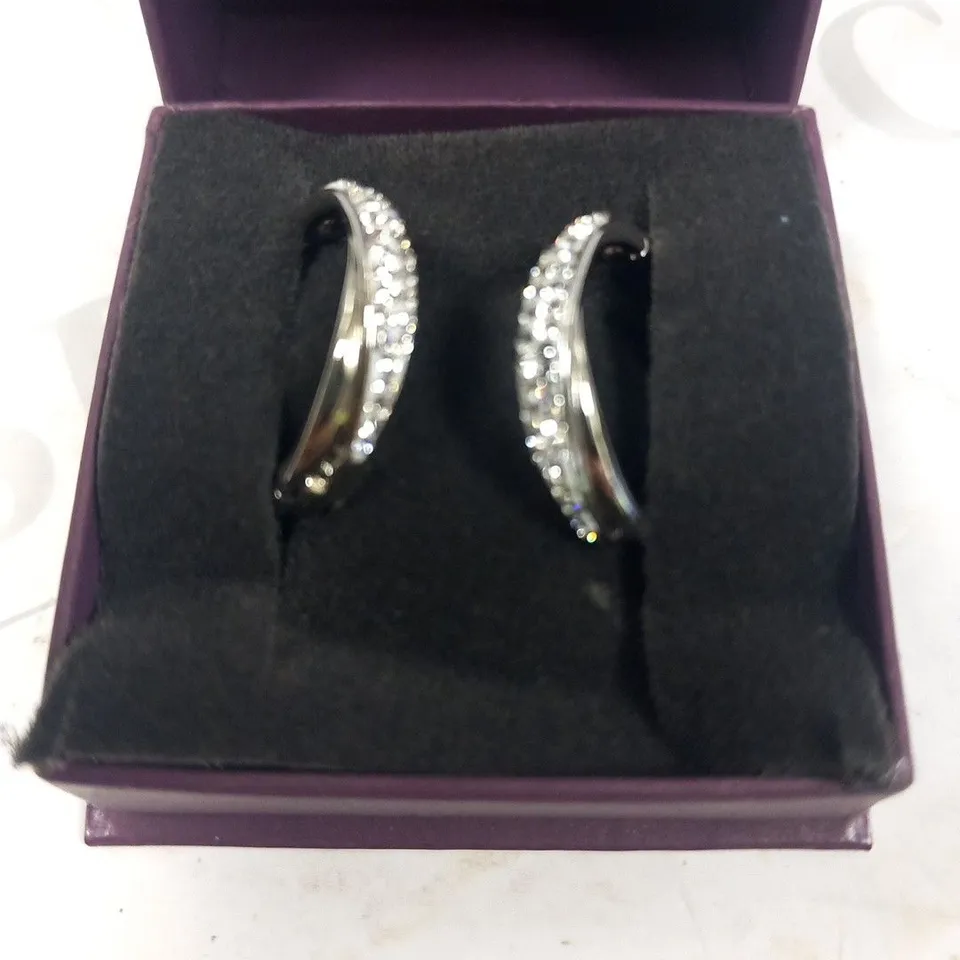 BOXED F.HINDS HOOP EARRINGS