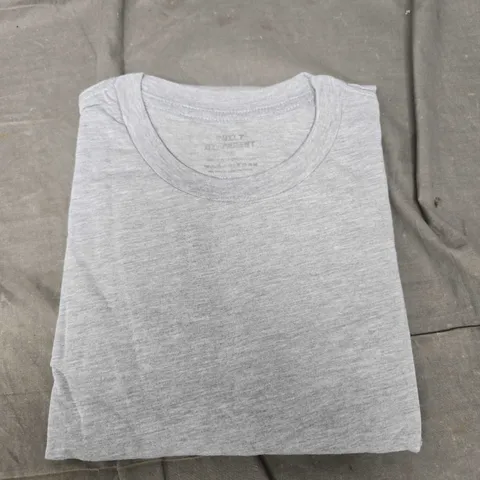 BUILT DIFFERENT CREW T-SHIRT IN GREY - 2XL