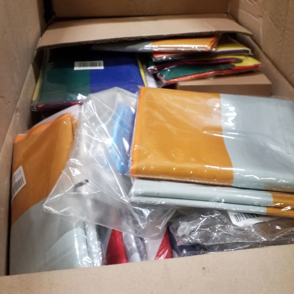 PALLET CONTAINING ASSORTED BALLOONS & PARTY SUPPLIES 