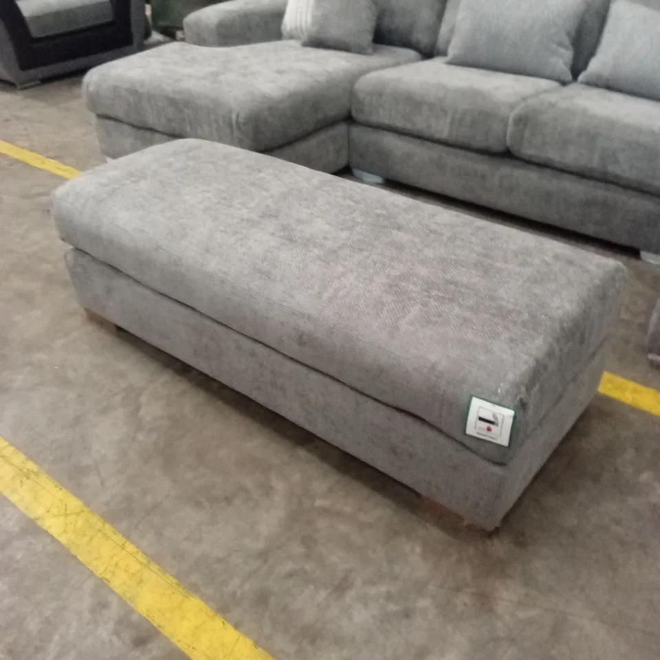 BROADGATE LARGE U-SHAPE MODULAR SOFA WITH FOOTSTOOL RRP £3299