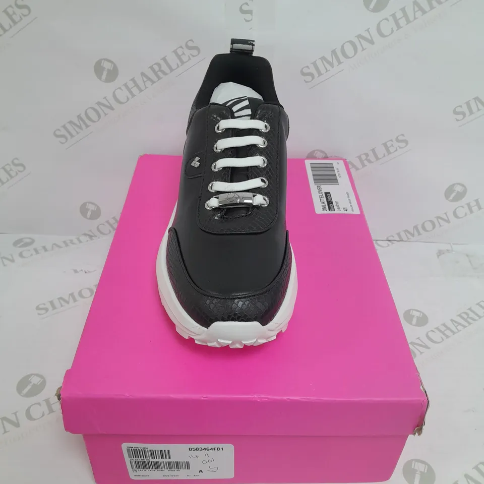 DANNII MINOGUE LATTE LOVERS TRAINER SIZE 8 