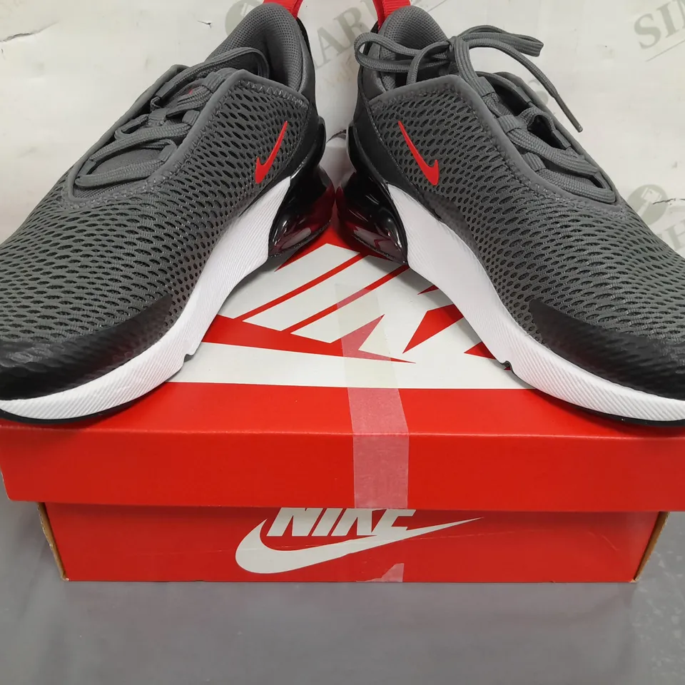 BOXED PAIR OF NIKE AIR MAX 270 SHOES IN GREY/RED UK SIZE 1