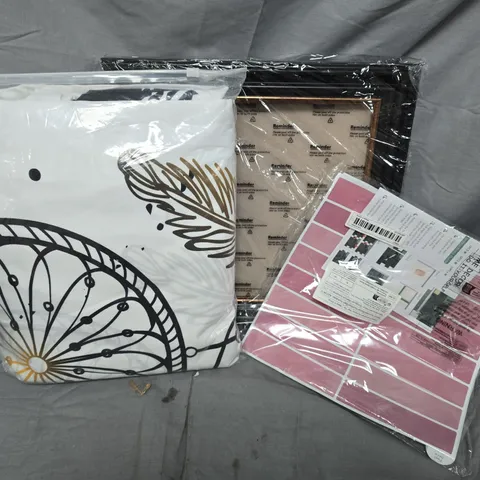BOX OF ASSORTED ITEMS TO INCLUDE PICTURE FRAME - SACCHETTO - BAGS 