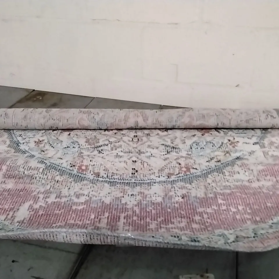  BRAND NEW PACO HOME TORRES ROUND CARPET IN PINK - 160X160CM ROUND