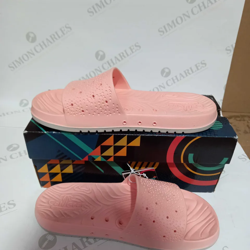 SKECHERS EVA MOLDED SLIDES - UK SIZE 6