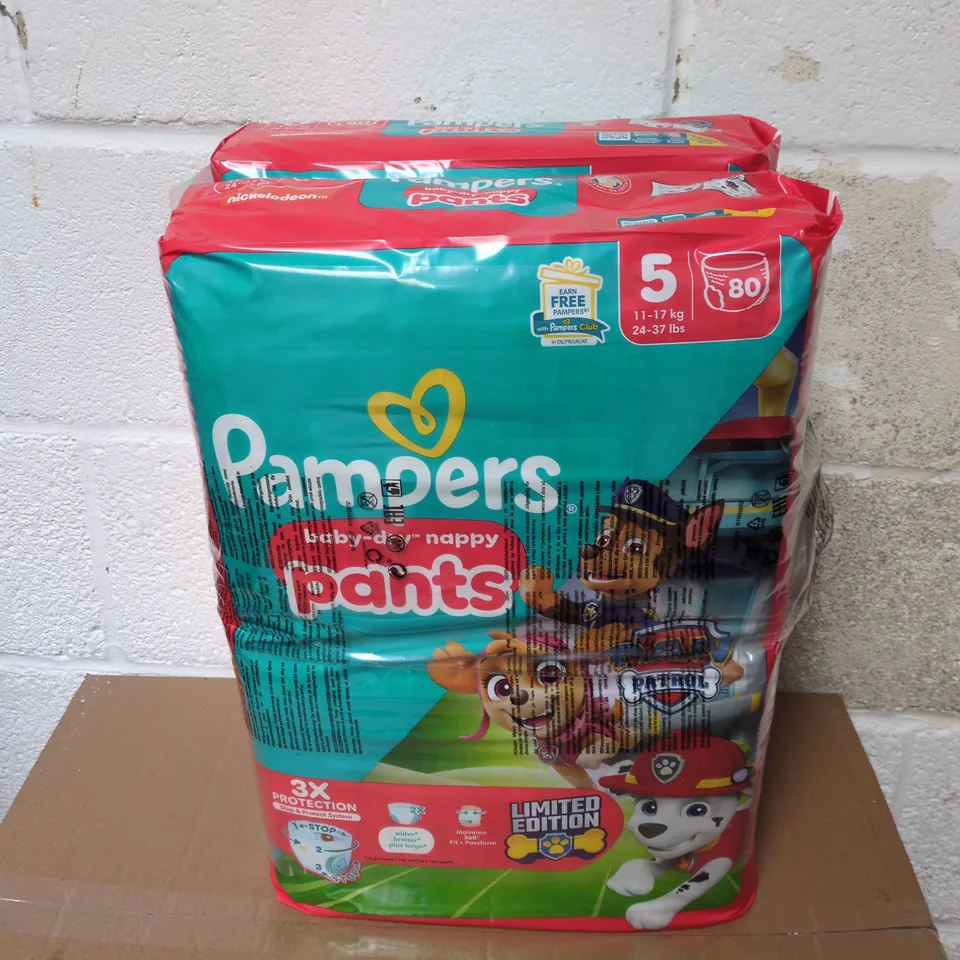 BOX OF APPROXIMATELY 160 PAMPERS BABY DRY NAPPY PANTS SIZE 5 11-17KG OR 24-37LBS