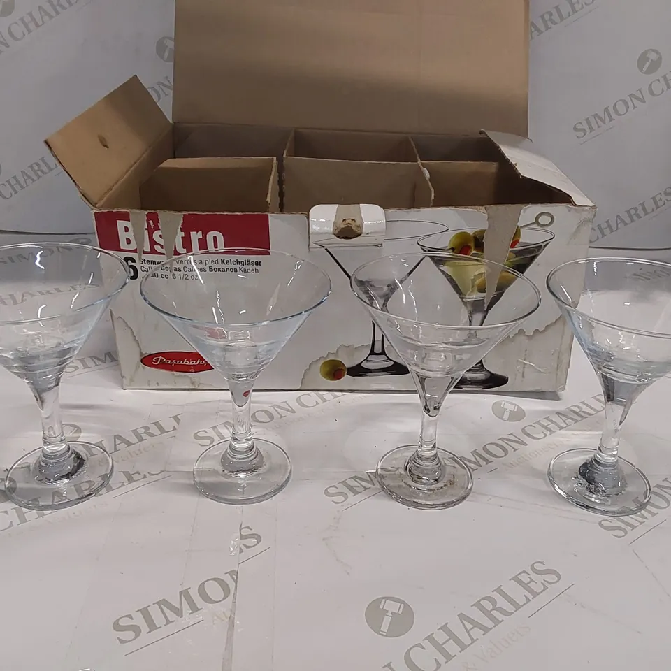 BOX OF 4x MARTINI GLASSES