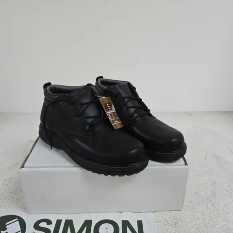 SKECHERS MENS WENSON OSTENO LEATHER MID TOP LACE UP SHOES SIZE 7 BLACK BOXED