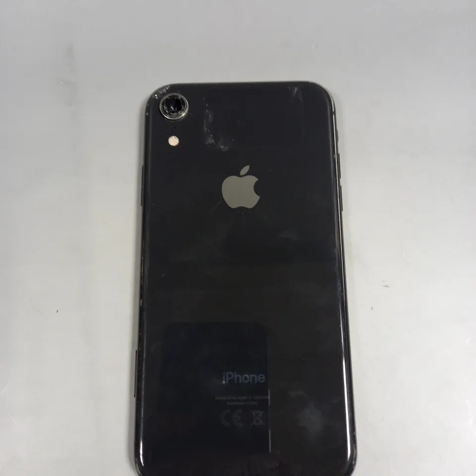 APPLE IPHONE SMARTPHONE - MODEL UNSPECIFIED 