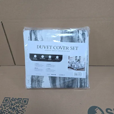 DUVET COVER SET – KING STRIPE GREY, 100% MICROFIBRE