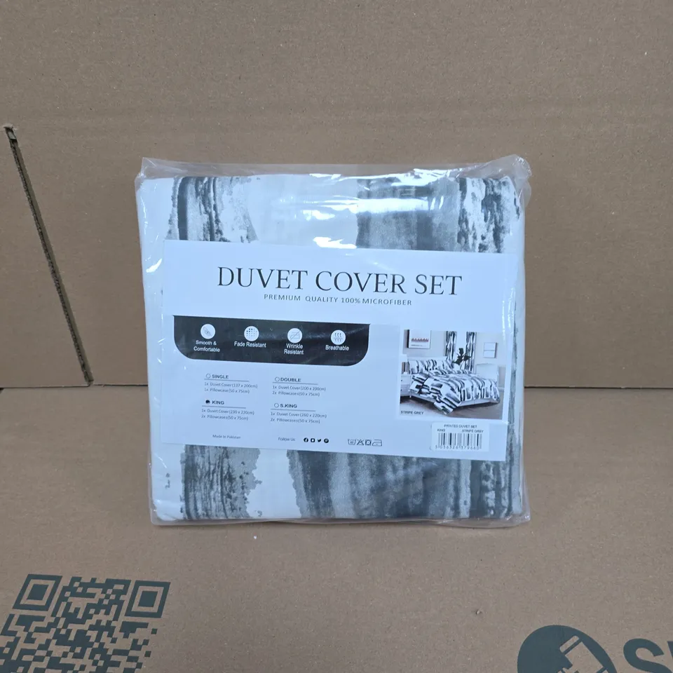 DUVET COVER SET – KING STRIPE GREY, 100% MICROFIBRE
