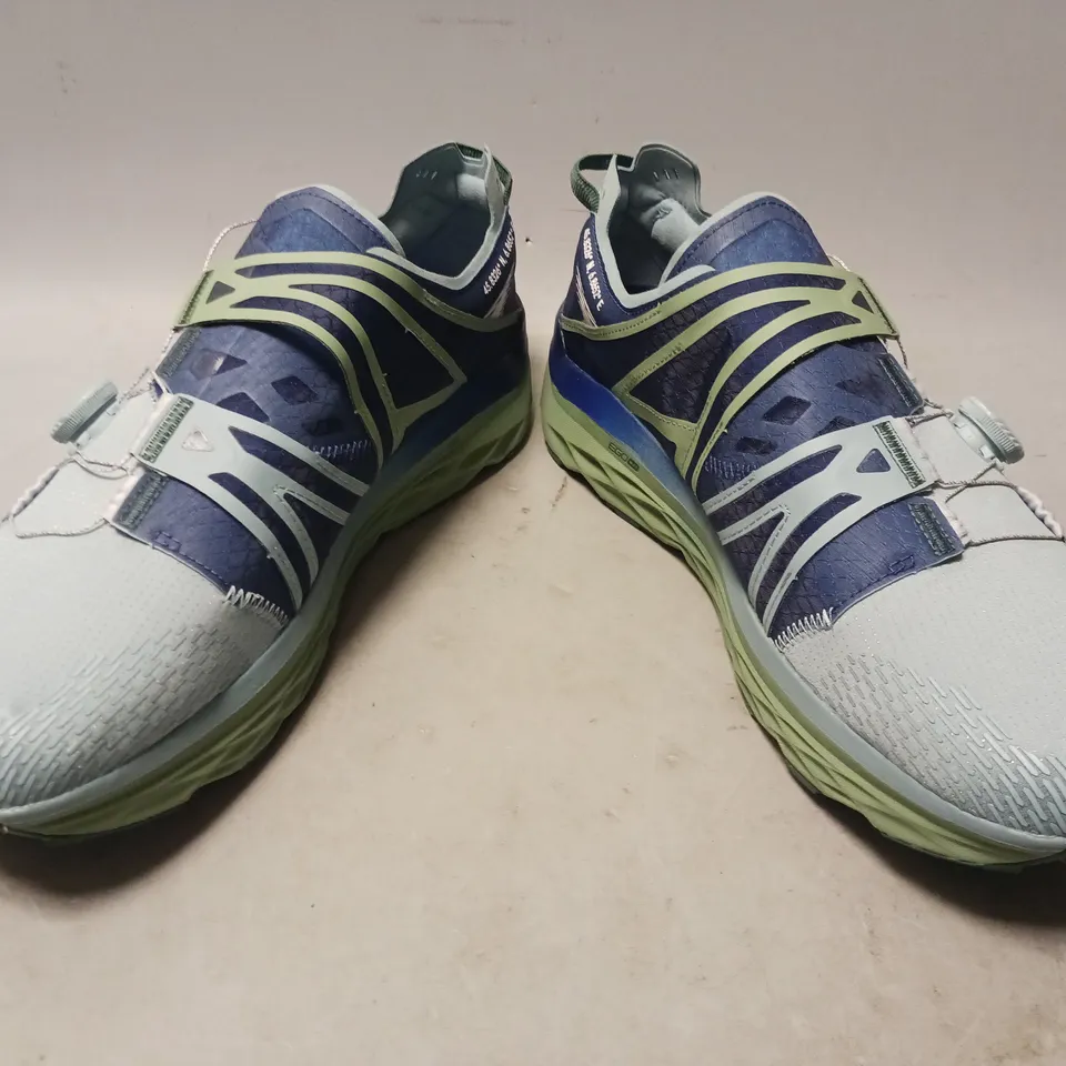 BOXED PAIR OF ALTRA TRAIL RUNNING SHOES IN BLUE/GREEN UK SIZE 14