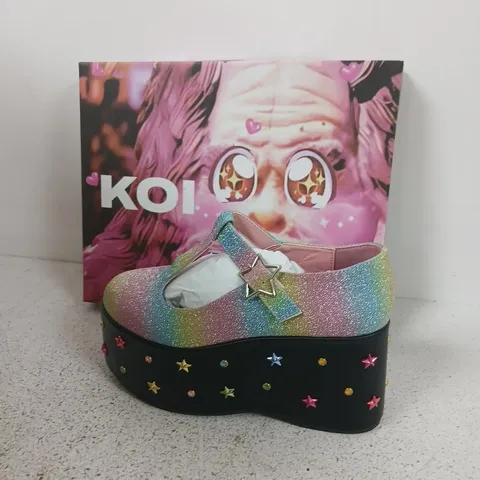 BOXED KOI RAINBOW CHAPEL CHUNKY WESTERN BOOTS SIZE 5