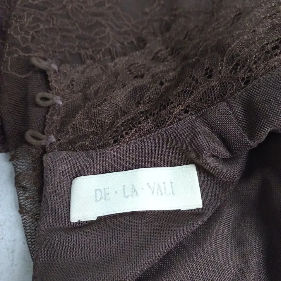 DE LA VALI BROWN LACE DRESS – WOMEN'S EVENINGWEAR