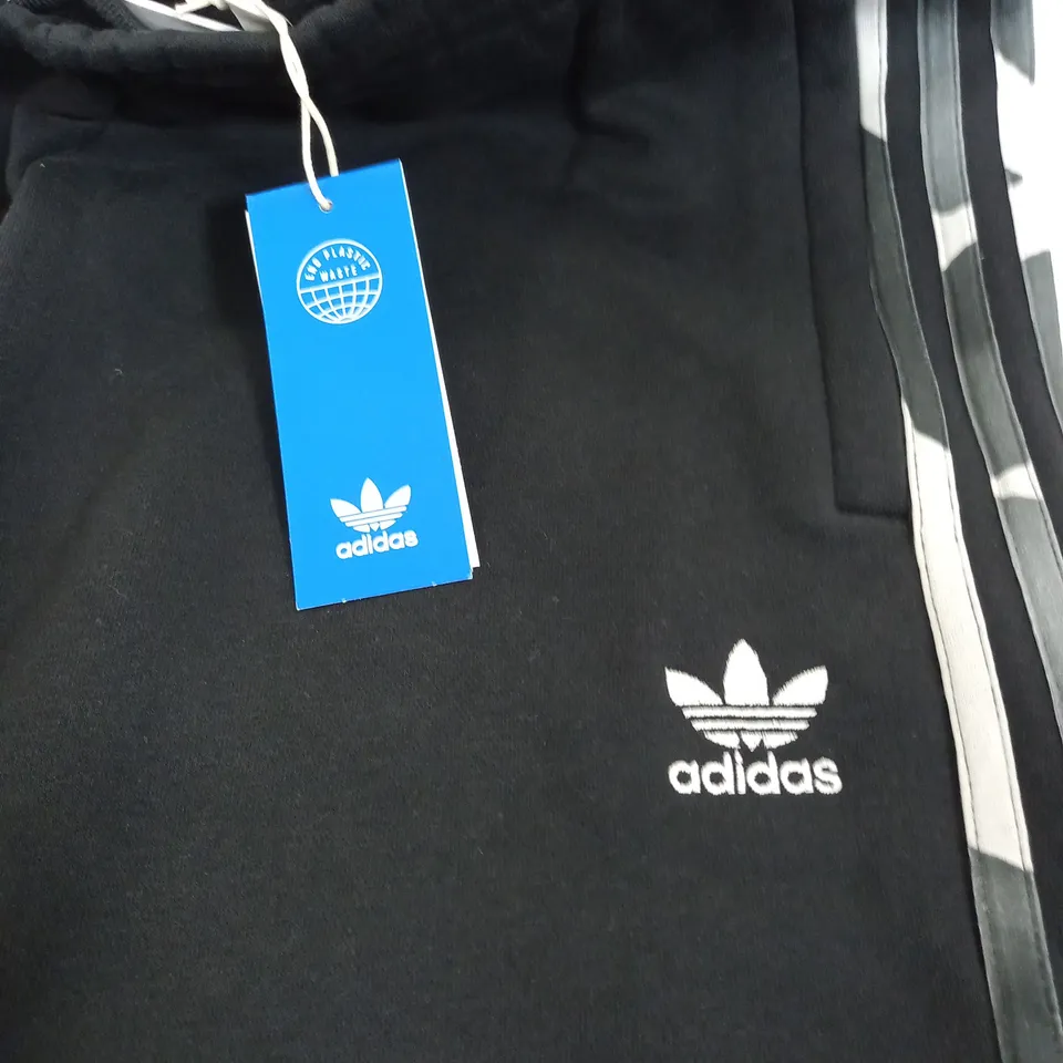 ADIDAS CAMO STRIPE CAMO SWEATPANTS IN BLACK - UK LARGE