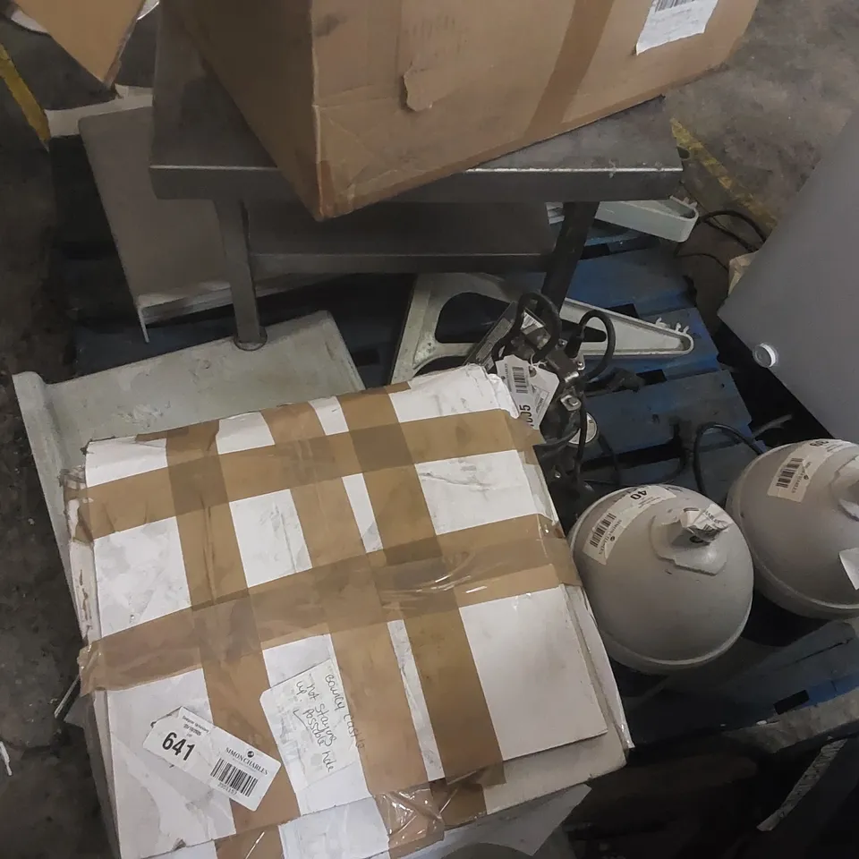 PALLET CONTAINING A LARGE QUANTITY OF ASSORTED PRODUCTS INCLUDING CATERING PARTS, BOUNCY CASTLE ECT