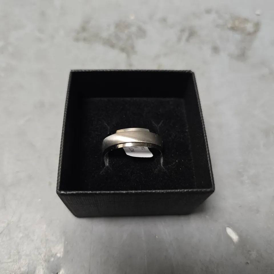 THE LOVE COLLECTION 7MM TITANIUM RING - SIZE UNSPECIFIED 