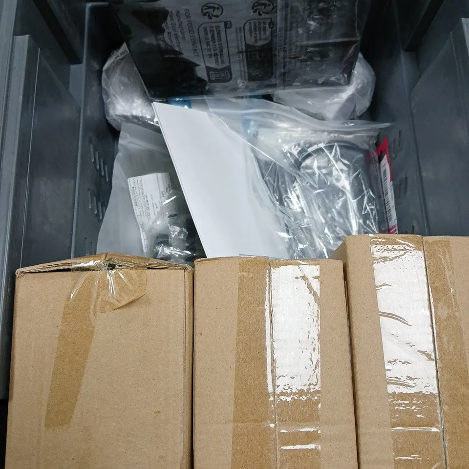 APPROXIMATELY 10 HOUSEHOLD ITEMS TO INCLUDE HOME SLEEP APNEA TEST, GIFT BAGS, FAUX FLOWERS, ETC