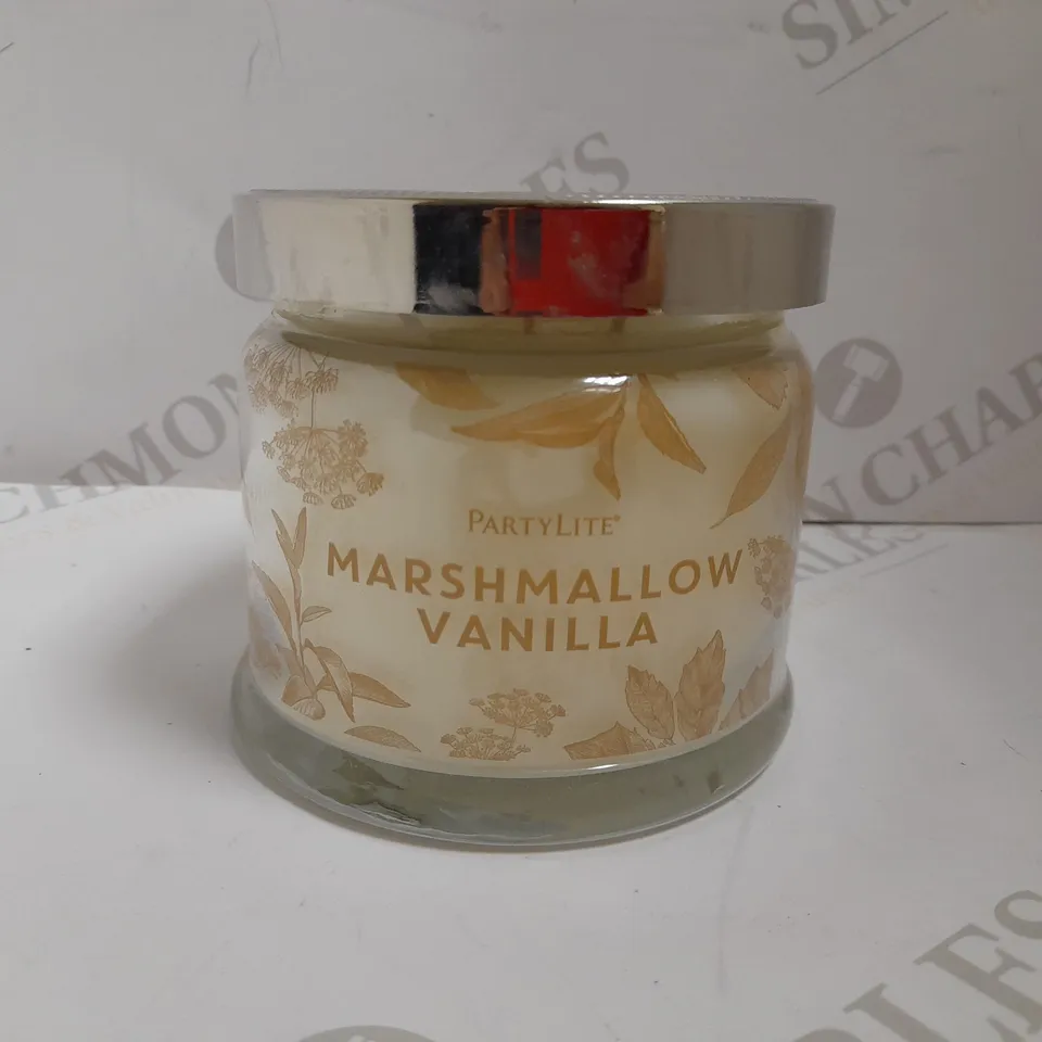 PARTYLITE MARSHMALLOW VANILLA SCENTED CANDLE