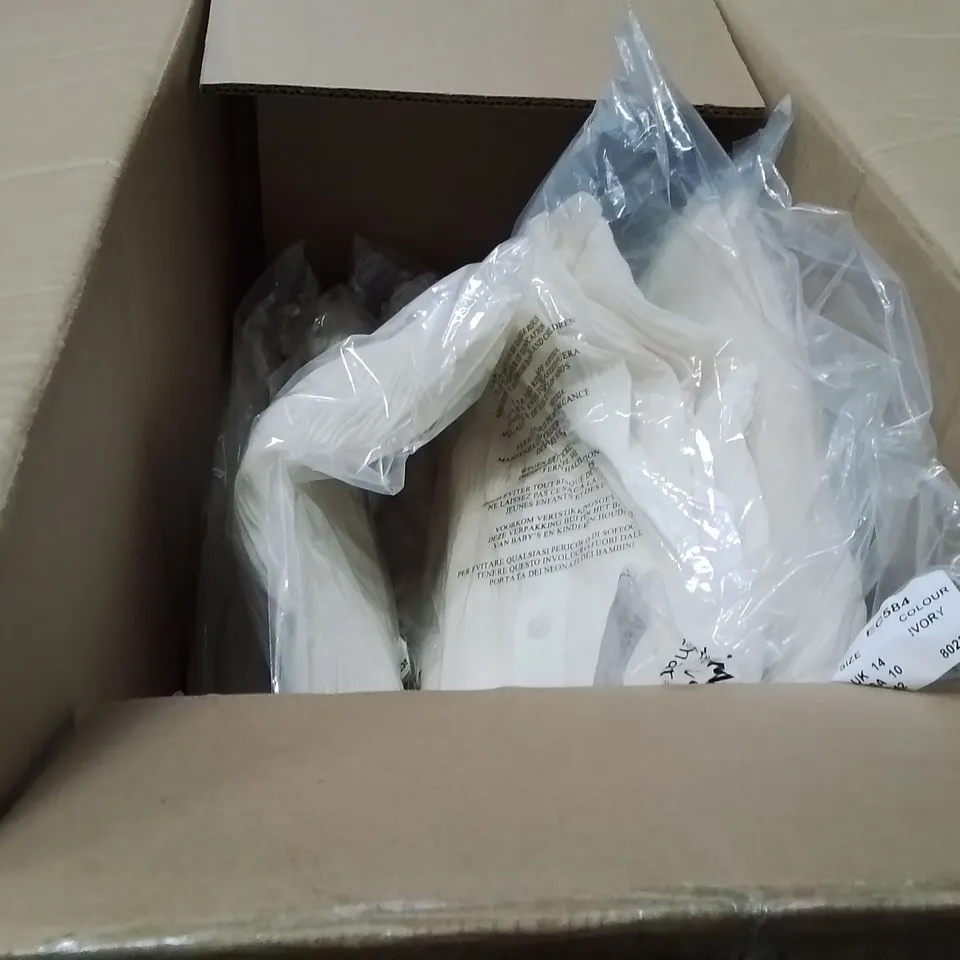 BOXED BRAND NEW APPROXIMATELY 10 JD WILLIAMS IVORY TEXTURED SHIRT SIZE 14