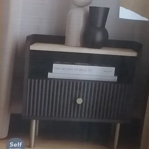 BOXED GEORGI 1 DRAWER BEDSIDE IN BLACK